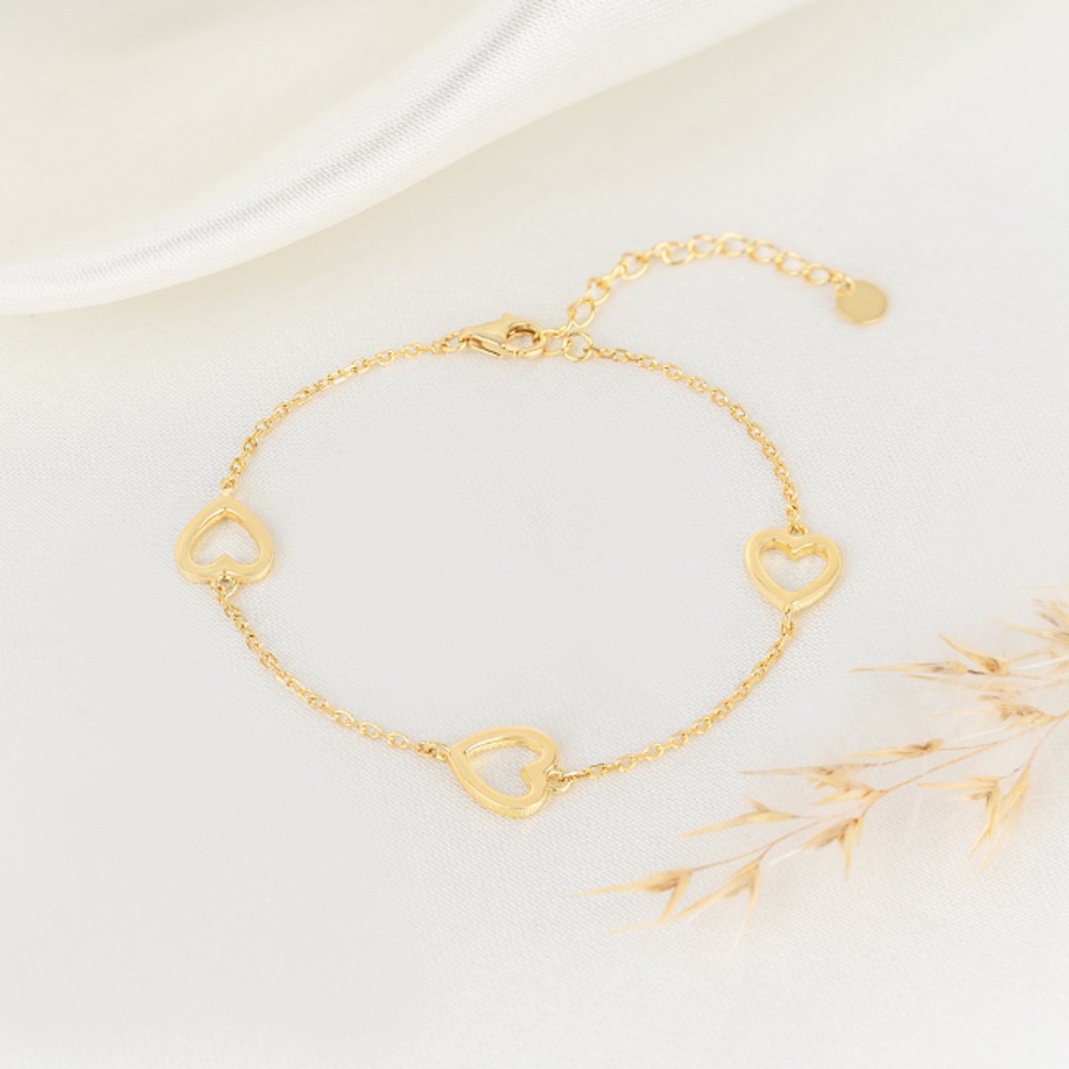 Armband 'Drie Hartjes' - Goud