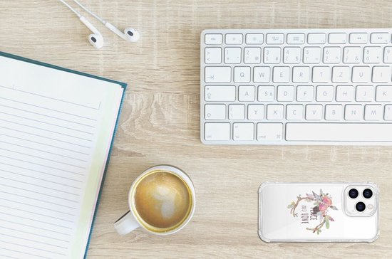 Coque arrière en TPU pour iPhone 14 Pro Nice avec bordure transparente Boho Text