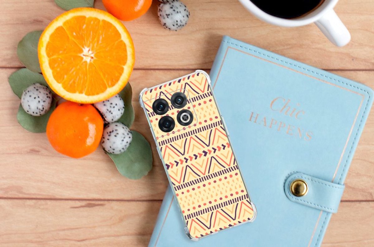 OnePlus 10 Pro Doorzichtige Silicone Hoesje Aztec Yellow