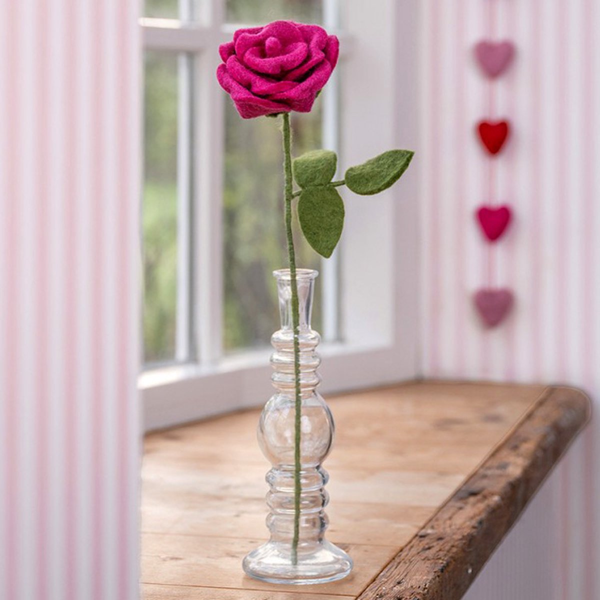 Sjaal met Verhaal Bloem Wolvilt - Roos - Fuchsia - 42cm - Duurzaam & Fairtrade Homedecoratie