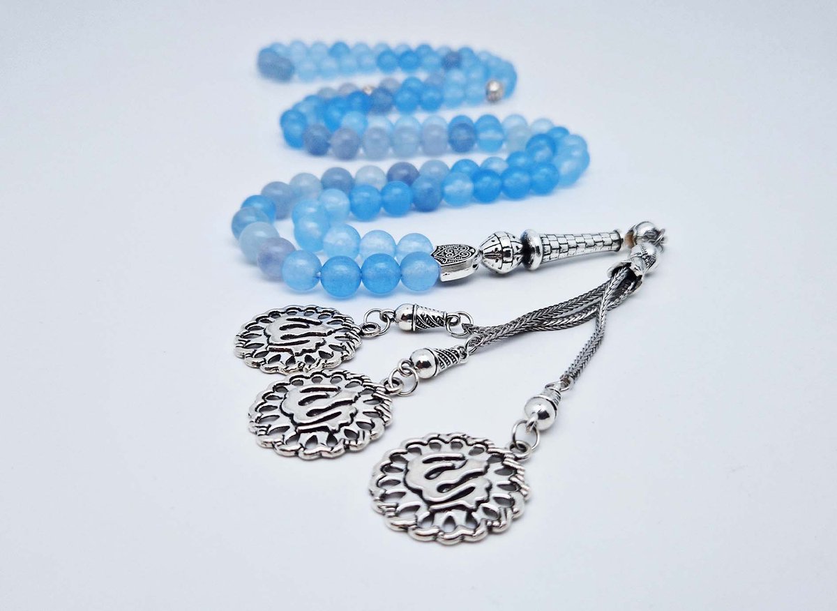 Handgemaakte tesbih "Tasbih" natuursteen " Blauwe Jade " - Aantal kralen 99 - Diameter kralen 8MM - met metaal tassel "Allah Muzakhrafa" - Een mooi cadeau-idee