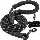 TR Goods - Laisse pour chien 500 cm / 5 mètres - Réfléchissante - Extra solide - Poignée souple - Avec support et sacs GRATUITS pour sac à crottes