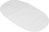 Wit ovaal 3D welcool matras met een honingraatstructuur.
