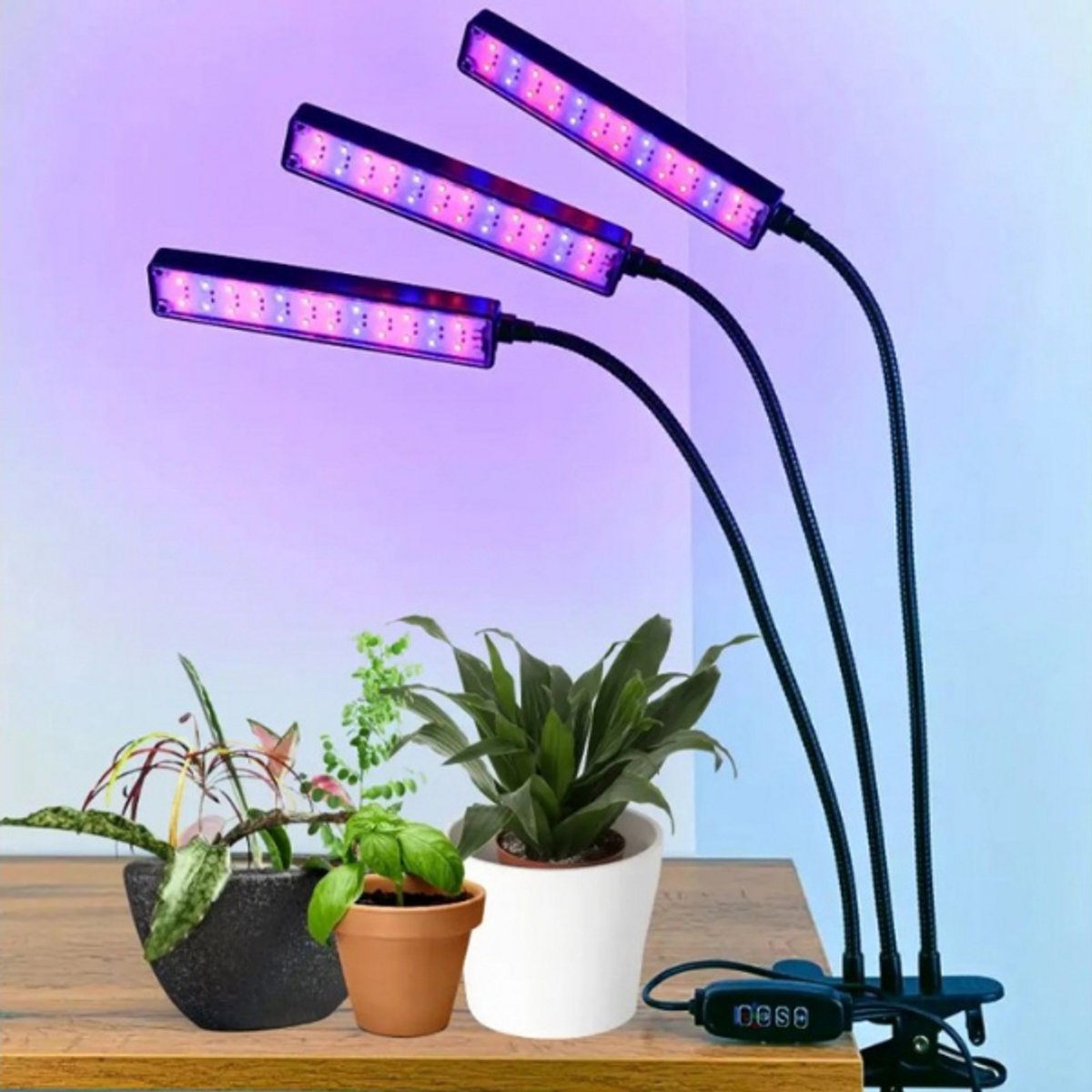 T.R Goods. Kweeklamp LED volspectrum plantenverlichting - Groeilamp - Kweeklampen - Groeilamp voor planten - Kweekverlichting voor kamerplanten - 72 Leds - 70 W
