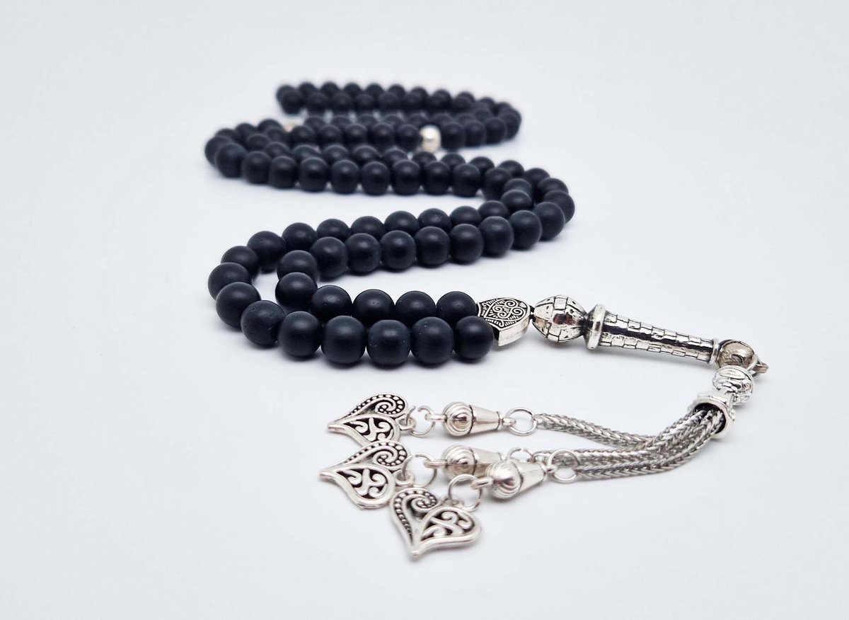 Handgemaakte tesbih "Tasbih" natuursteen "Mat zwart onyx" - Aantal kralen 99 - Diameter kralen 8MM - met metaal tassel "Harten" - Een mooi cadeau-idee