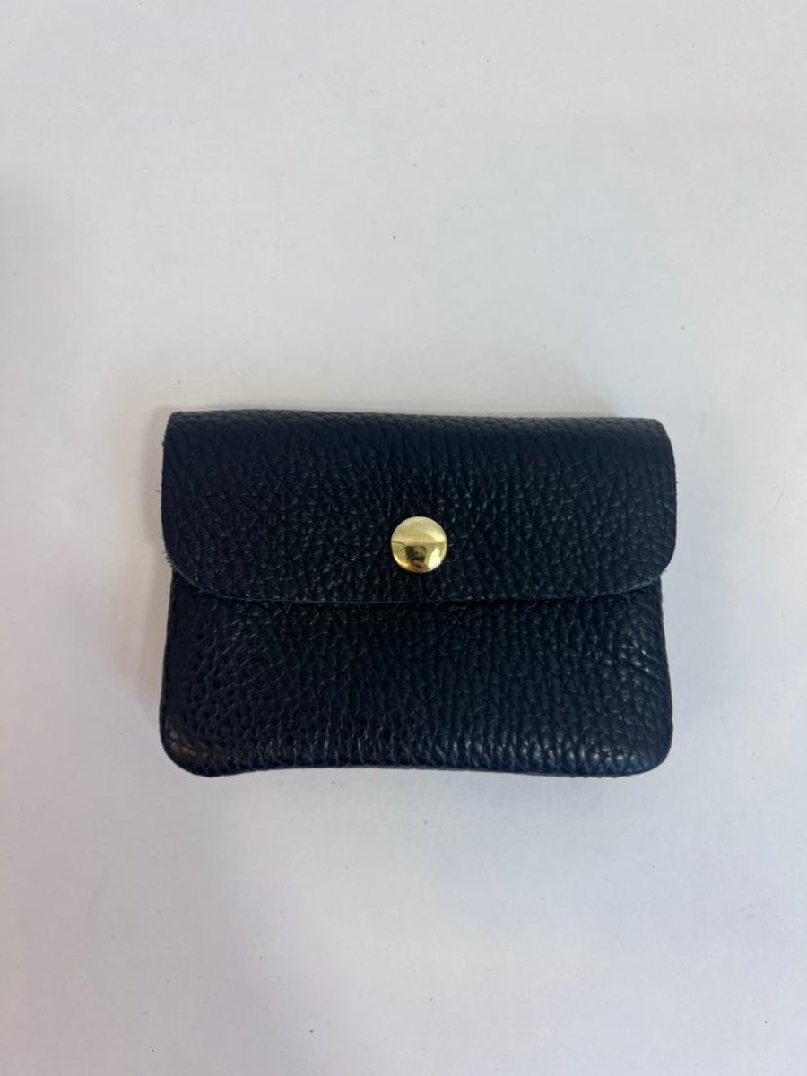 Portemonnee Klein Zwart Mat - Matte afwerking - 11 cm x 8 cm - Wallet - Geld - Betalen - Accessoires - Accessoire - Mode - Fashion - Echt leer - Leather - Black - Dames - Vrouwen - Mama - Cadeau - Kado - Luxe uitstraling - Mini - Small - Dame Trendy