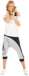 Model met roosje voor gezicht, in witte off-shoulder top en grijze/zwarte capri broek met 'Winshape' logo.