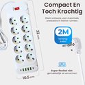 Multiprise blanche compacte avec 10 prises et 4 ports USB, dimensions 32 x 10.5 cm.