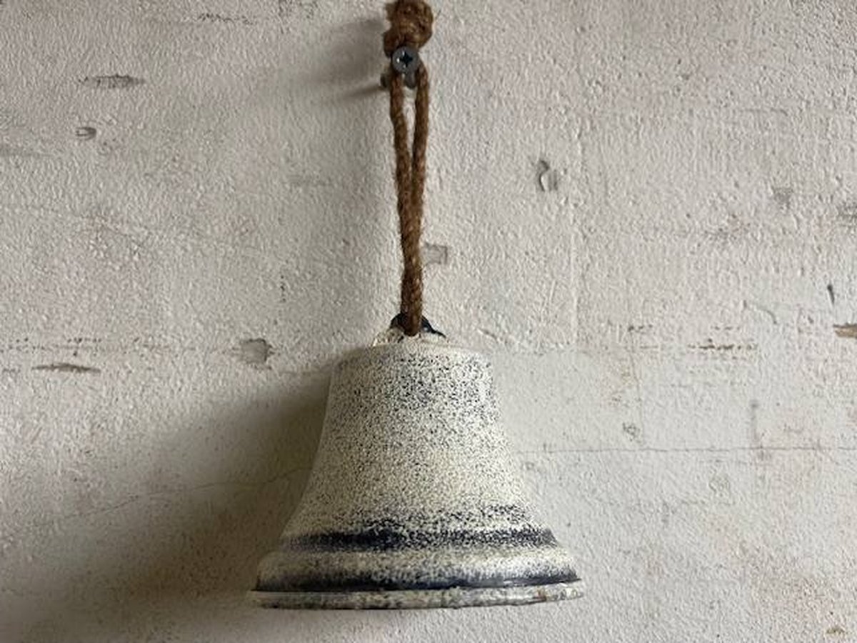 Bell hanger white 9x9cm