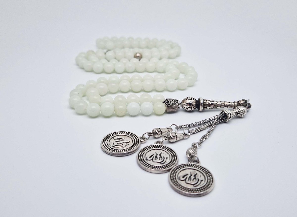 Handgemaakte tesbih "Tasbih" natuursteen "Maan licht" - Aantal kralen 99 - Diameter kralen 8MM - met metaal tassel "Allah Alwahid" - Een mooi cadeau-idee
