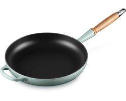 Le Creuset geëmailleerd gietijzeren Signature koekenpan met houten handvat - Ø 28 cm / 2,6liter - sea salt