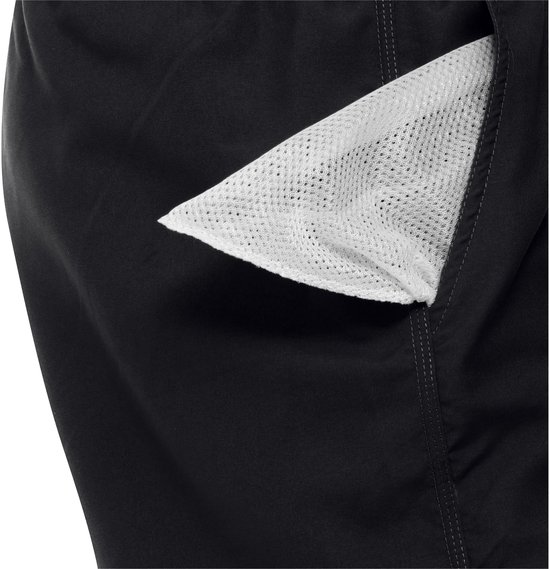 Short de bain noir avec doublure intérieure en mesh blanc dans la poche.
