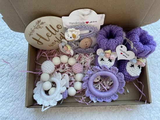 Maminobaby.nl - Baby geschenkset meisjes - Unicorn - Handmade speenkoord - Handgemaakte haarclip - Gehaakte Babyslofjes - Kraamcadeau - Babyshower - Baby cadeau van Maminobaby.nl — afbeelding 2