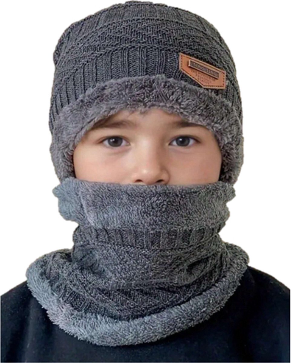 Luxe Gebreide Kinder Beanie Muts Met Sjaal Set - Winter Muts Met Colsjaal Nekwarmer - Wintermuts - Nek Warmer Col - Warme & Zachte Fleece Voering - Voor Kinderen Van 5-14 Jaar - Grijs