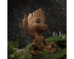 AnimalsAttitude – Middelgroot Boomkarakter Figurine met Middelvinger – 3D-geprint PLA Beeldje – Conversation-Worthy Gift