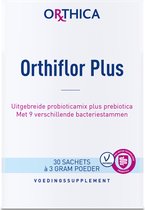 Orthica Orthiflor Plus doos met 30 sachets van 3 gram poeder, voedingssupplement.