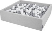 600 gris clair : blanc-gris