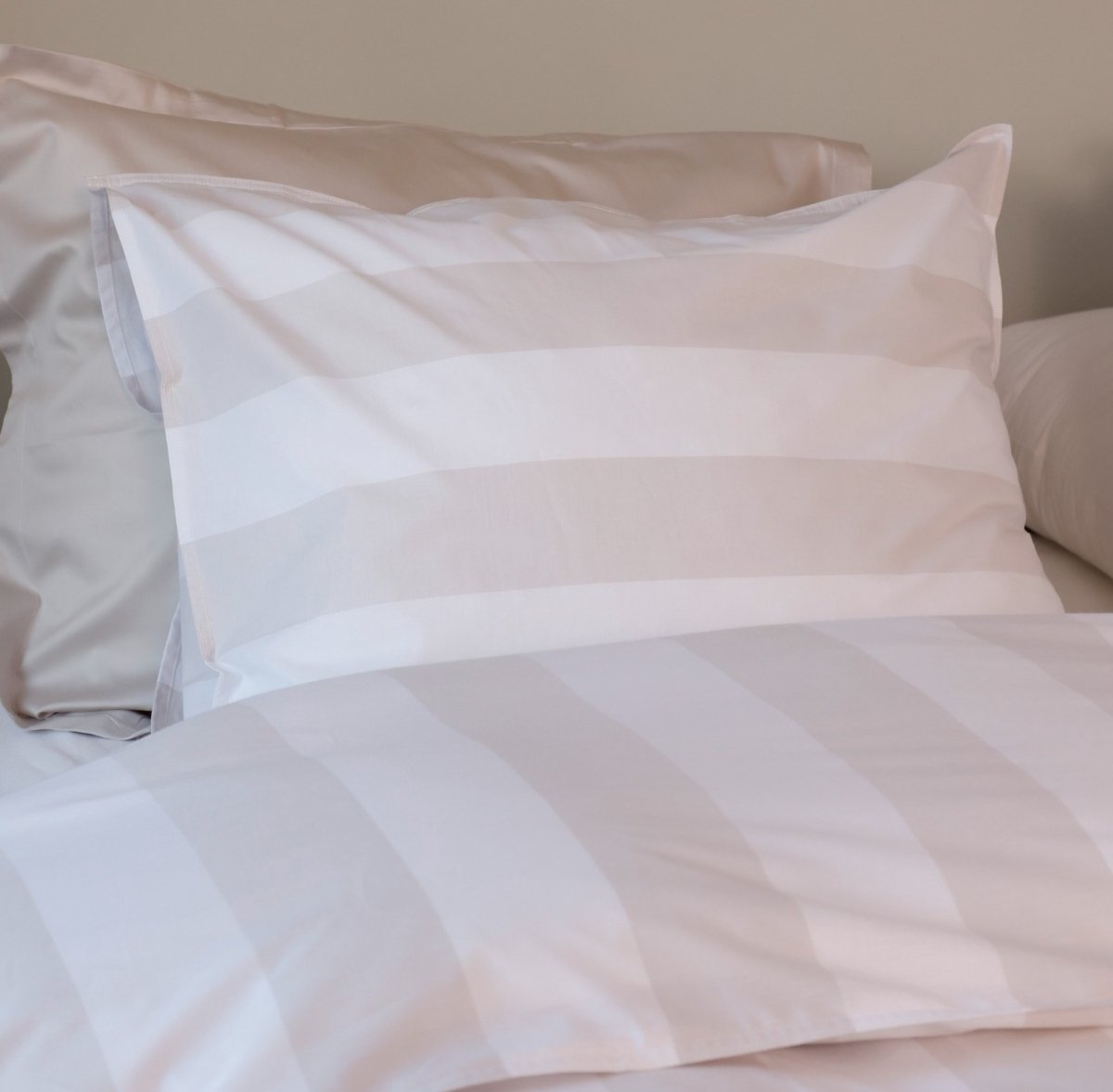 Livello Kussensloop Beach Stripe Sand 60x70