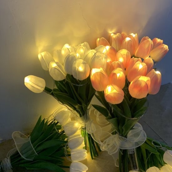 Kunstbloemen Gele Tulpen met LED Licht - 10 Stuks - Werkt op Batterij - Tulpenboeket Cadeau voor Moederdag van Festilux — afbeelding 3