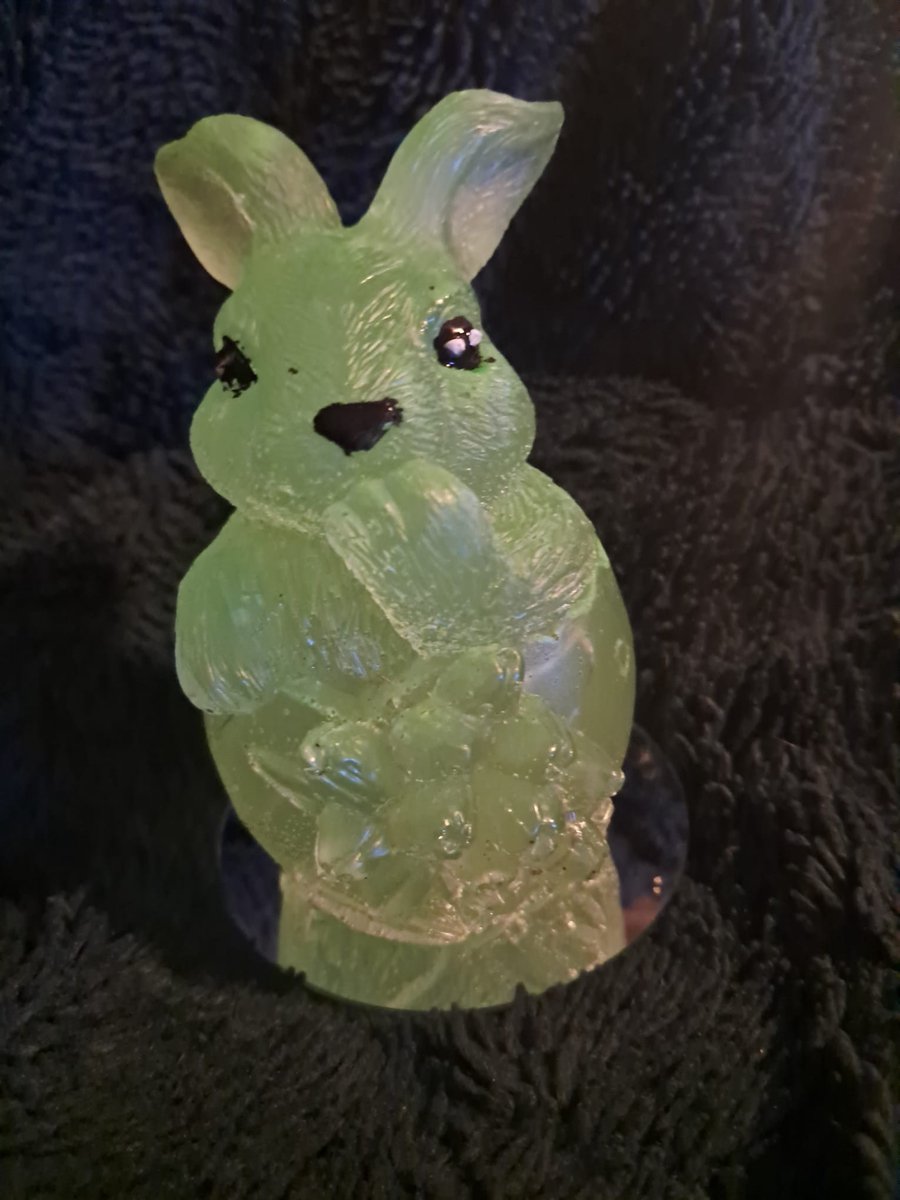 starwolf, lampje paashaas in chocolade ei, glow in the dark groen,