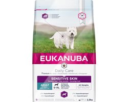 3x Eukanuba Dog Daily Care Adult Medium Gevoelige Huid 2,3 kg