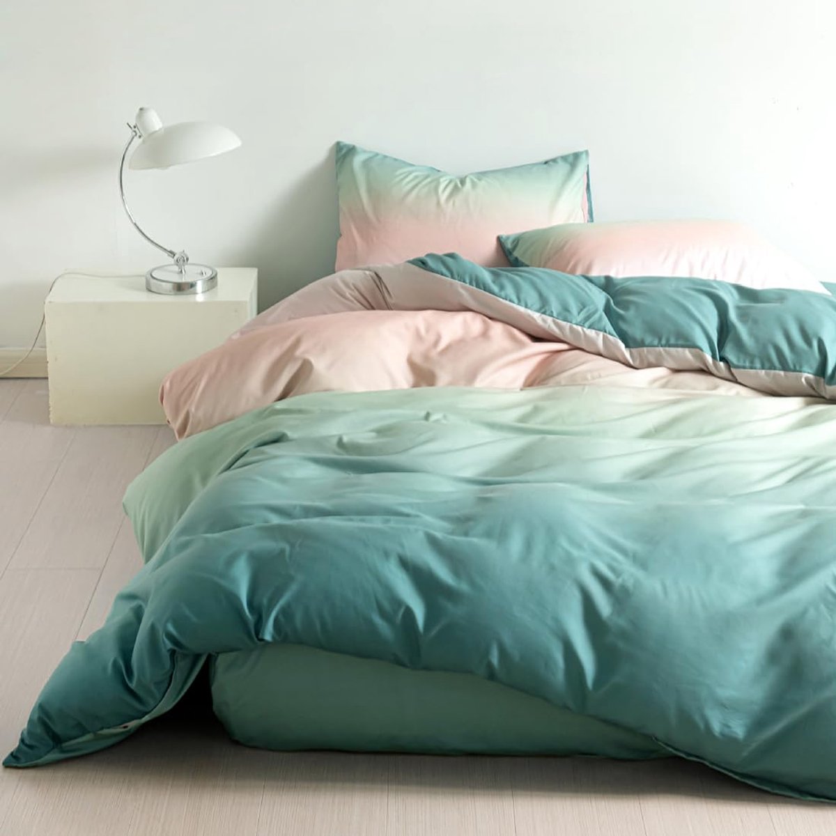 Unyqoos ® Beddengoedset van Microvezel met Strijkvrije Dekbedovertrek en Kussensloop in Groen Design regenboog