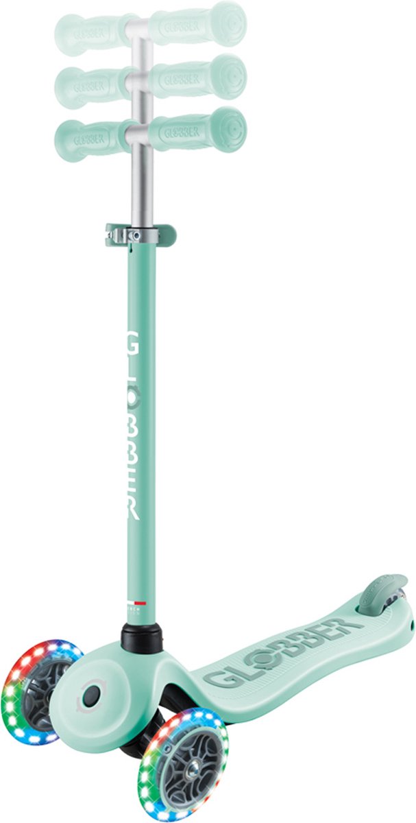 Bol.com Meegroeistep- Globber Go Up Sporty Lights Mint - munt - lichtgevende wielen - met duwstang - in hoogte verstelbaar - van... aanbieding