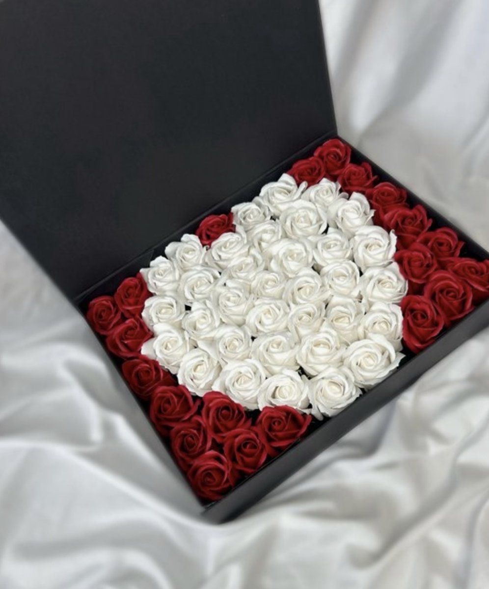 AG Luxurygifts Deluxe Giftset – Velvet Rozen Box & Rozen Beer – Luxe Cadeau voor Valentijn, Moederdag & Speciale Momenten