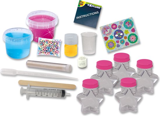 Inhoud van een slijm experimenteer set: bakjes met gekleurd slijm, flesjes, kralen, instructies.