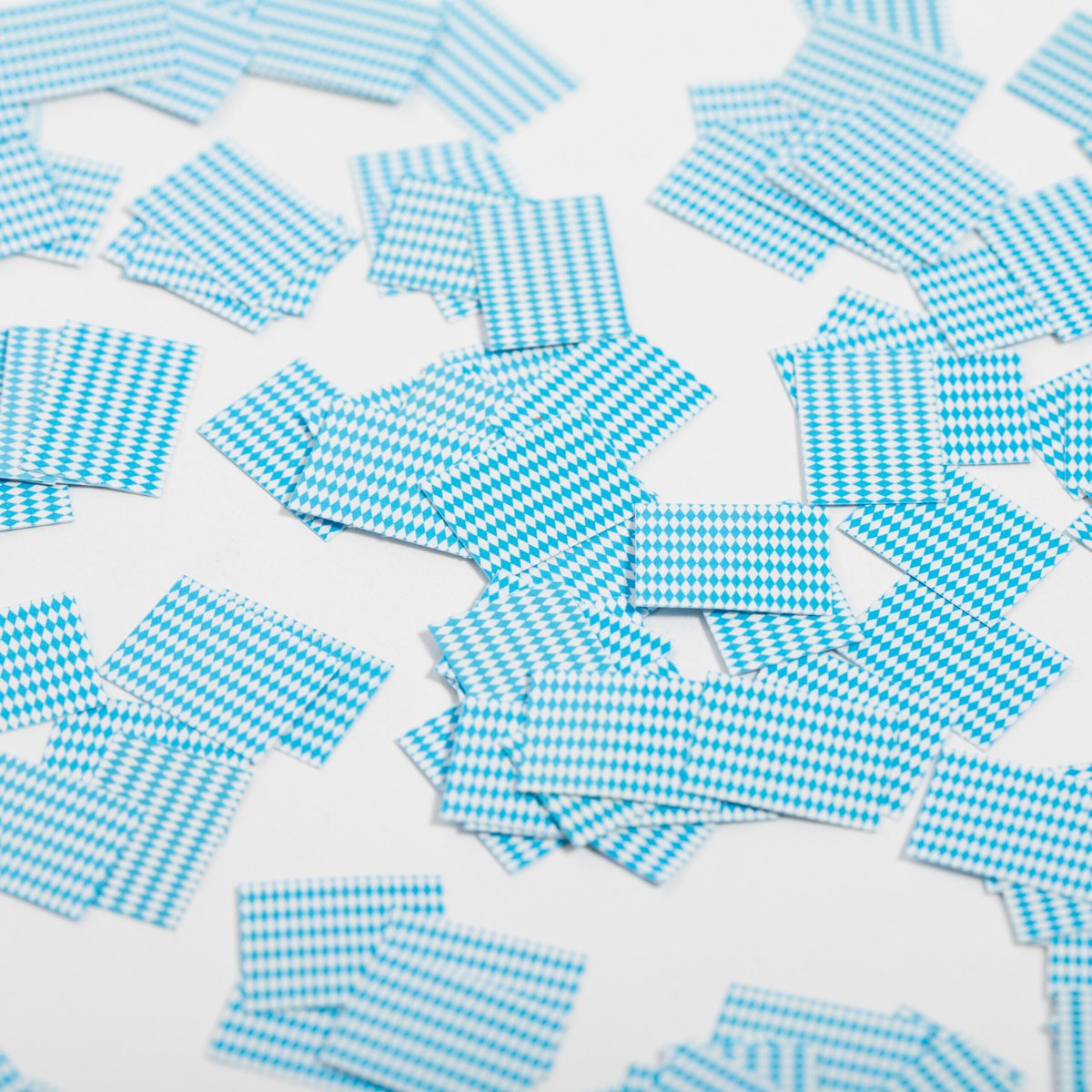 300 stuks Tafel confetti papier Bavaria - Hapjes Cocktail Tapas Zomer Terras EK WK Voetbal Decoratie Tafelconfetti