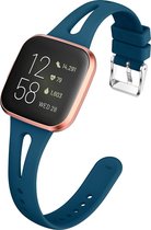 Shop4 - Geschikt voor Fitbit Versa 2 Bandje - Siliconen Dun Gespleten Donker Groen