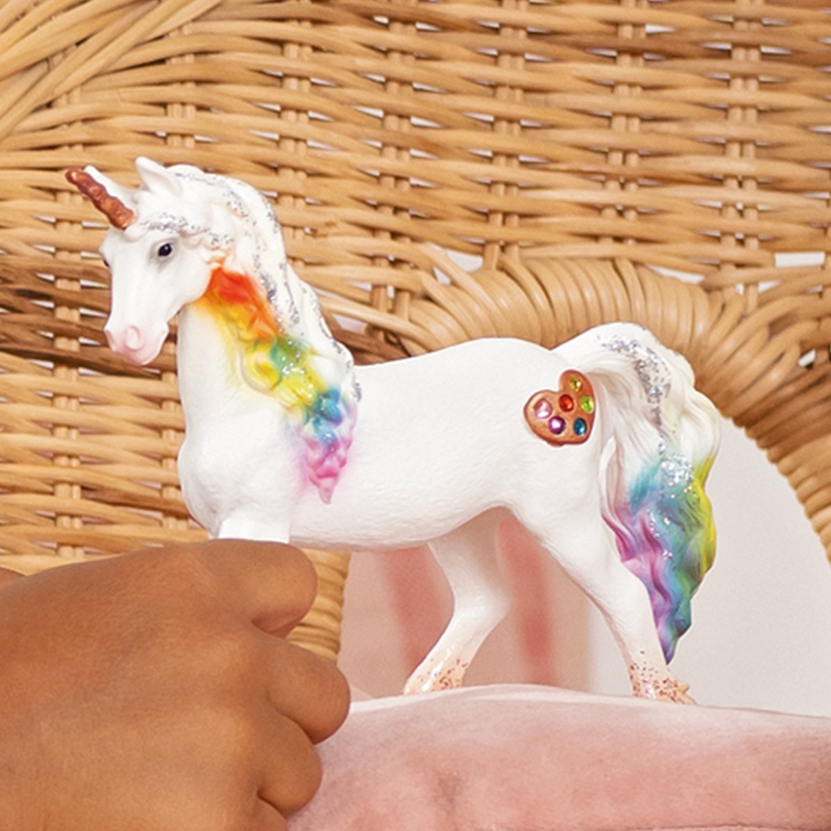 schleich BAYALA Speelfiguur - Regenboog Eenhoorn merrie - Fantasie, Unicorn Kinderspeelgoed - 70726 — afbeelding 3