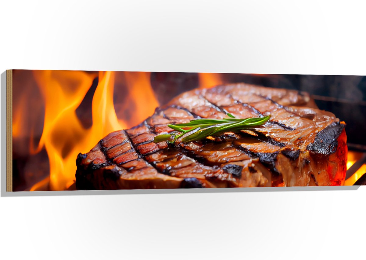 Hout - Brandende Steak op Barbecue - 120x40 cm - 9 mm dik - Foto op Hout (Met Ophangsystee