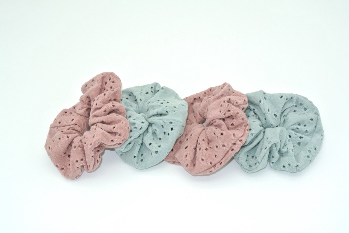 Scrunchies - 4 stuks - meisjes - broderie - haaraccessoire - handgemaakt - haarelastiek - diverse kleuren