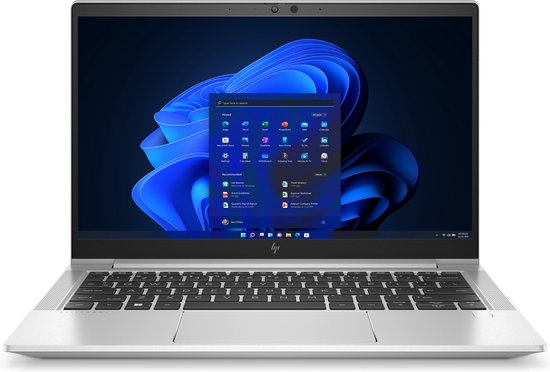 Zilveren HP laptop met Windows 11 opstartscherm.