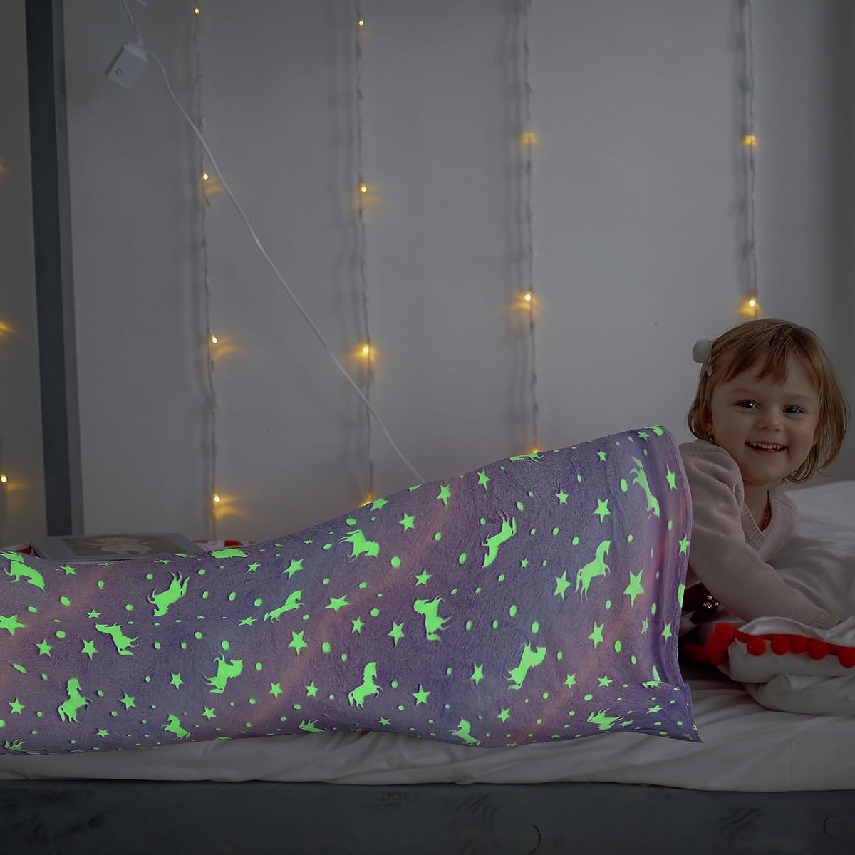 Knuffeldeken voor kinderen, meisjes, lichtgevende deken voor volwassenen, deken die oplicht in het donker, sofadeken kinderdeken voor jongens, deken glow in the dark lichtgevend cadeau voor kinderen