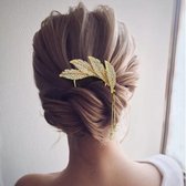 Haar in Stijl® Noor Serie - Gouden haarsteek in de vorm van een veer met kristallen steentjes - haarsteker haarpin goud diamantjes - dames haaraccessoires haarversiering voor feest bruiloft verloving