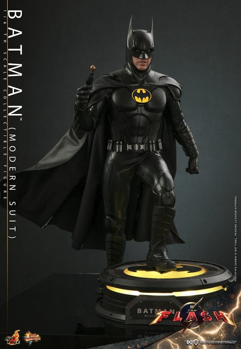 Hot Toys The Flash Movie Masterpiece Action Figure 1/6 Batman (Modern Suit) 30 cm Action Figuur
