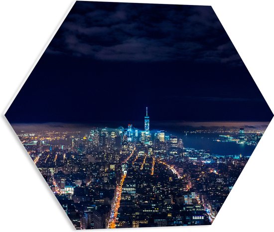 PVC Schuimplaat Hexagon - Uitzicht op Lichtjes over Stad in Amerika - 50x43.5 cm Foto op Hexagon (Met Ophangsysteem)