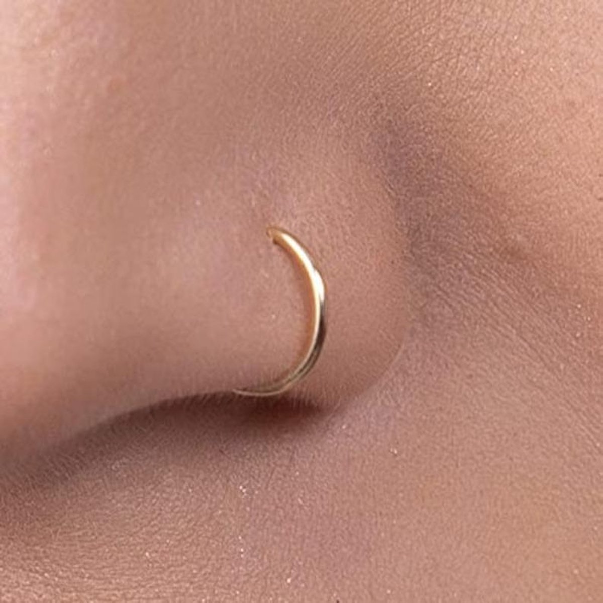 Fake neuspiercing ring goud - Fake piercing - Nep piercing - Fake lip  piercing - Fake... | bol.com