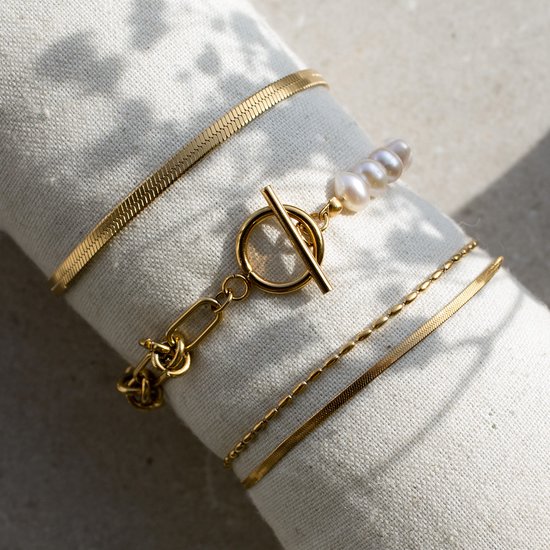The Jewellery Club - Meah pearl bracelet gold - Armband (sieraad) - Dames armband - Schakelarmband - Parels - Statement - 19 cm - The Jewellery Club