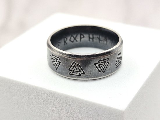 GTHIC Viking sieraden roestvrij staal Scandinavische draak runen sieraden ringen voor mannen vrouwen Viking bandring zwart plating zwart retro sieraden cadeau maat 7-13, Onkostbaar metaal
