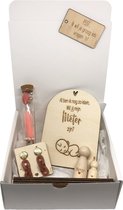 Geschenkbox Wil jij mijn METER zijn? | roze | neefje | houten poppetjes | resin oorbellen | droogbloemen | meter vragen | meter worden | peettante vragen | peettante worden | cadeau | doosje met een vraag