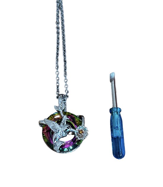 Bijoux by Ive - Ashanger met ketting  -  Kolibrie - bloem - Multicolor - Zilverkleurig - Assieraad