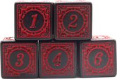 5D6s Ancient Red | Polyset Dice | Dobbelstenen - Set Van 5 Stuks - Zwart met Rode Ornamenten en Cijfers | D&D en Rollenspellen | Plastic Dobbelstenen Set voor Dungeons and Dragons | Dice Set | Zwarte Velvet Dice Bag