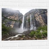 Muursticker - Rotsen - Waterval - Stenen - Bomen - 80x60 cm Foto op Muursticker