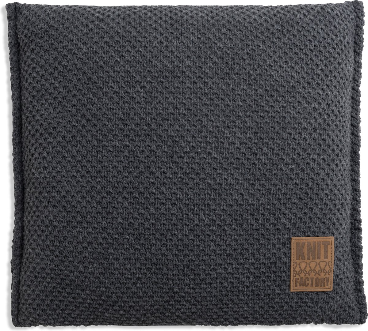 Knit Factory Lynn Sierkussen - Vierkant kussen - Kussen woonkamer - Bank kussen - Decoratie kussen - Antraciet - 50x50 cm - Kussenhoes inclusief kussenvulling
