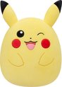foto van Pokémon Squishmallow - Knipogende Pikachu 25 cm