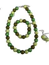 Petra's Sieradenwereld - Sieradenset 3D groen (ketting, oorbellen en bijpassende armband) (912)