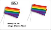 50x Zwaaivlaggetje Regenboog - stokje 38cm - vlag 24cm x 12cm - Festival thema feest verjaardag party pride